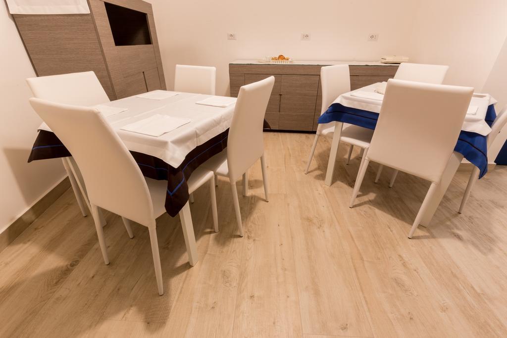 B&B Sigo Трани Екстериор снимка